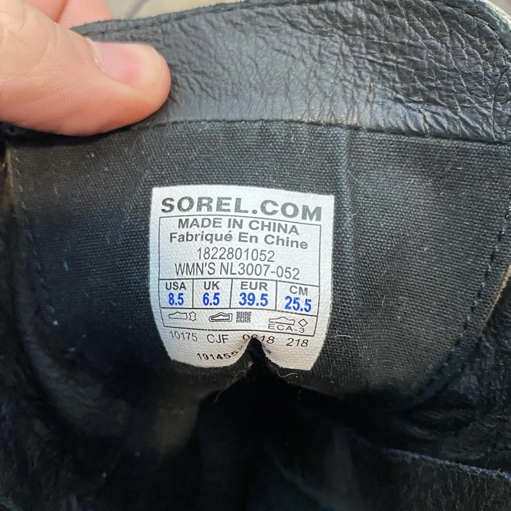 Sorel Boots Womens‎ Size 8.5 Beige Leather Waterproof Ankle Combat NL3007-052